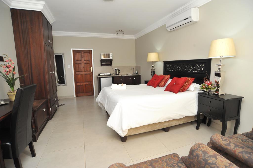 Adato Guesthouse Potchefstroom Exterior foto